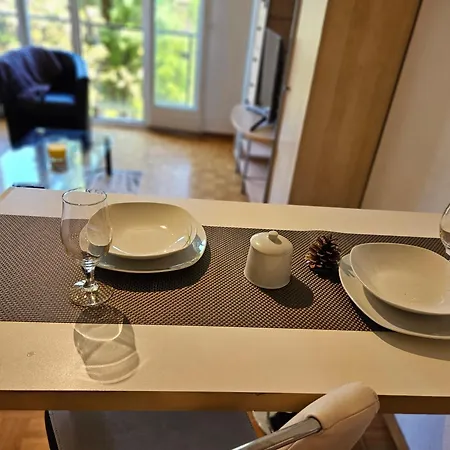 Apartamento Vacacional Апартаменты *
